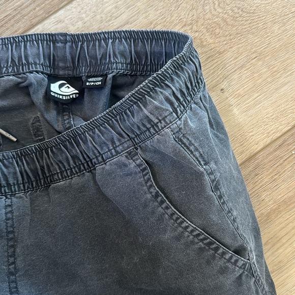 Quicksilver men’s shorts - Picture 3 of 5